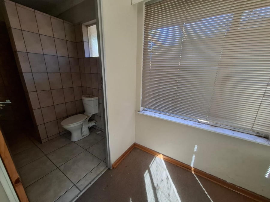 11 Bedroom Property for Sale in Universitas Free State